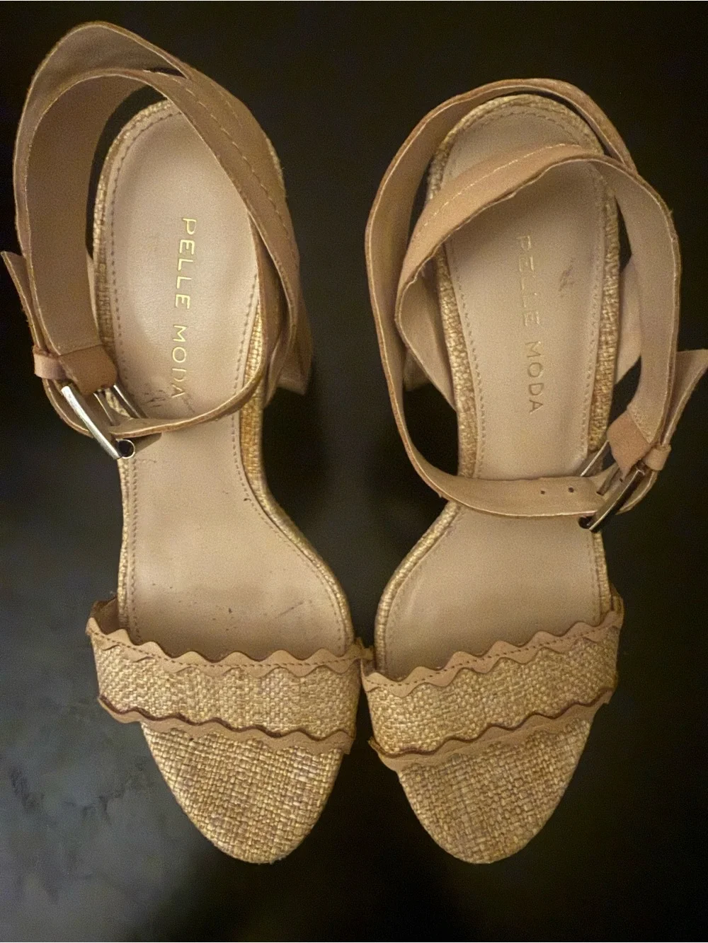 Vero Cuoio Tan Scalloped Platform Block Heel Sandals